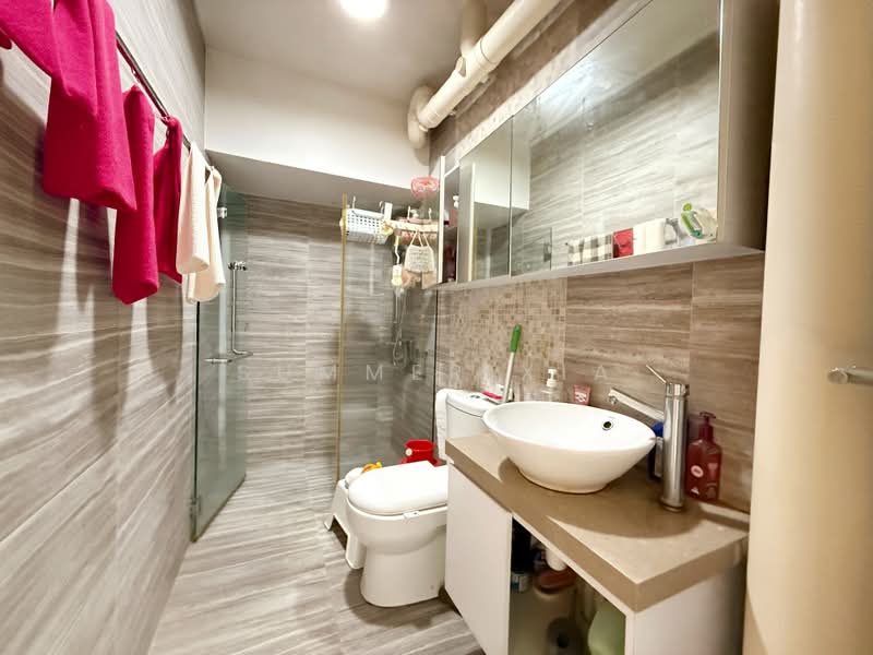 691 Jurong West Central 1, 691 Jurong West Central 1, 4 Bedrooms, 1,065 sqft, HDB Flat For Sale, by Summer Xia, 500197489 - Bathroom - PropertyGuru.com.sg