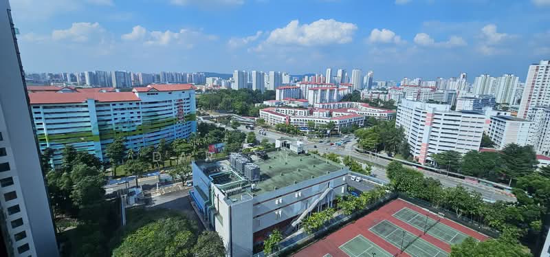 Parc Oasis, 35 Jurong East Avenue 1, 3 Bedrooms, 1,227 sqft, Condominium For Sale, by Darren Lim, 500197499 - Exterior - PropertyGuru.com.sg