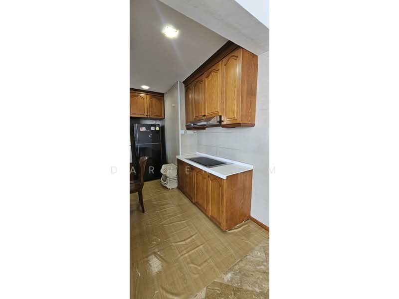 Parc Oasis, 35 Jurong East Avenue 1, 3 Bedrooms, 1,227 sqft, Condominium For Sale, by Darren Lim, 500197499 - Kitchen - PropertyGuru.com.sg