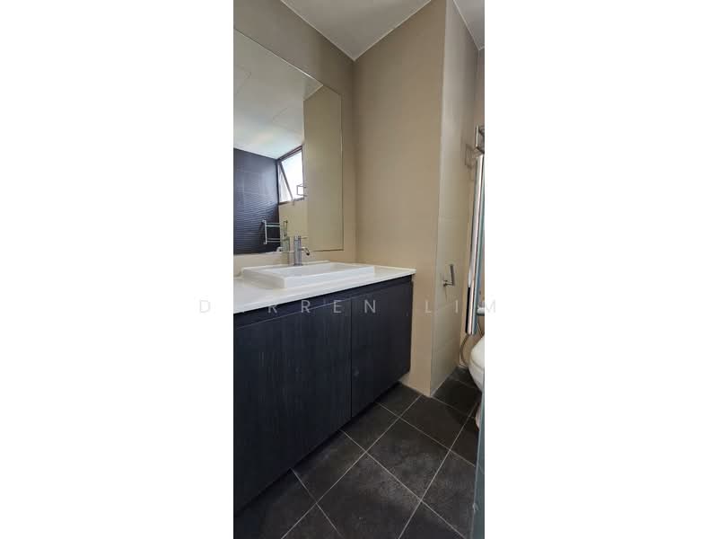 Parc Oasis, 35 Jurong East Avenue 1, 3 Bedrooms, 1,227 sqft, Condominium For Sale, by Darren Lim, 500197499 - Bathroom - PropertyGuru.com.sg
