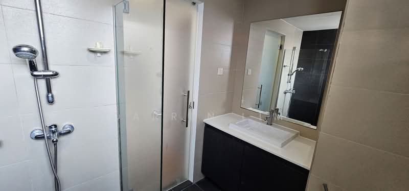 Parc Oasis, 35 Jurong East Avenue 1, 3 Bedrooms, 1,227 sqft, Condominium For Sale, by Darren Lim, 500197499 - Bathroom - PropertyGuru.com.sg