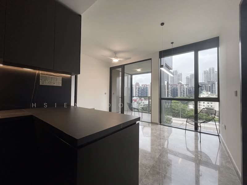Hyll on Holland, 89 Holland Road, 2 Bedrooms, 700 sqft, Condominium For Sale, by Hsien Loong Wong, 500197503 - Kitchen - PropertyGuru.com.sg