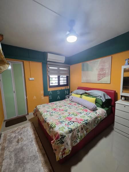 711 Yishun Avenue 5, 711 Yishun Avenue 5, 2 Bedrooms, 721 sqft, HDB Flat For Sale, by Hasnah Hassan Goh, 500197504 - Bedroom - PropertyGuru.com.sg