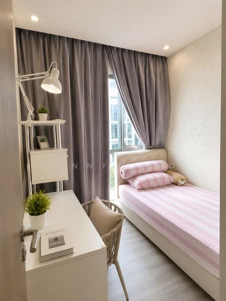 Forest Woods, , 4 Bedrooms, 1,249 sqft, Condominium For Sale, by Jenny Zhao, 500197511 - Bedroom 1 - PropertyGuru.com.sg