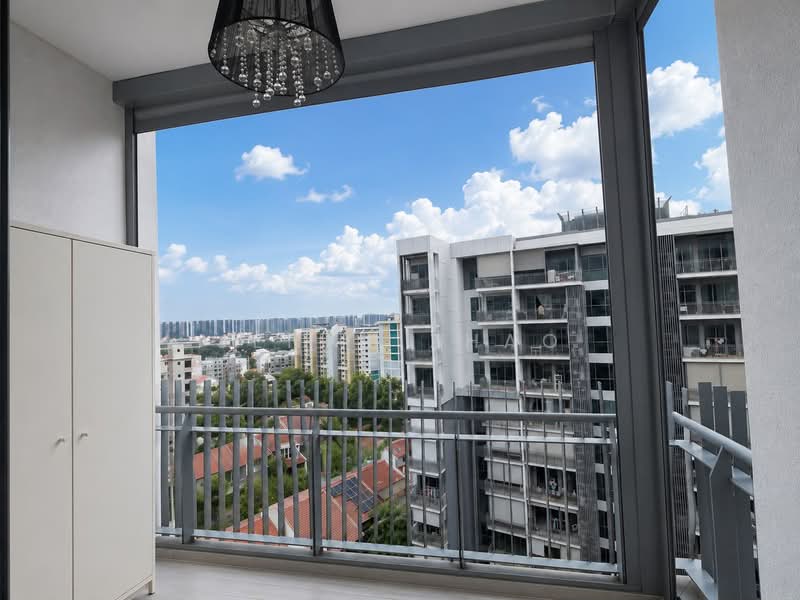 Forest Woods, , 4 Bedrooms, 1,249 sqft, Condominium For Sale, by Jenny Zhao, 500197511 - Master Bedroom Balcony - PropertyGuru.com.sg