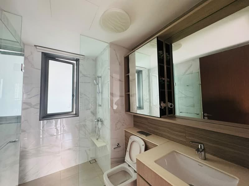 Forest Woods, , 4 Bedrooms, 1,249 sqft, Condominium For Sale, by Jenny Zhao, 500197511 - Bathroom - PropertyGuru.com.sg