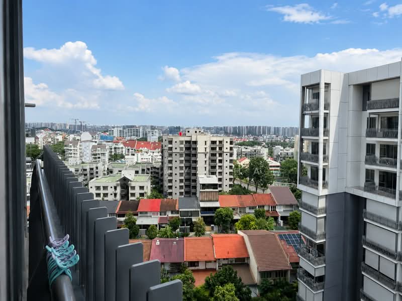Forest Woods, , 4 Bedrooms, 1,249 sqft, Condominium For Sale, by Jenny Zhao, 500197511 - Exterior - PropertyGuru.com.sg