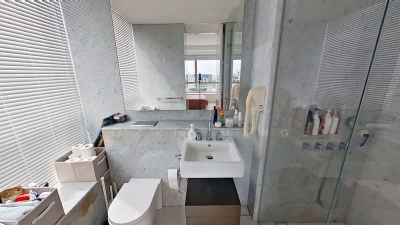Scotts Square, 8 Scotts Road, 3 Bedrooms, 1,236 sqft, Condominium For Rent, by Jackie Mang, 500197522 - Bathroom - PropertyGuru.com.sg