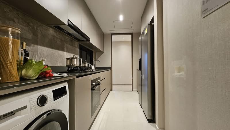 Move In Ready 4Sty Inter-T, , 4 Bedrooms, 3,200 sqft, Terraced House For Sale, by Jay Tan, 500197529 - Kitchen - PropertyGuru.com.sg