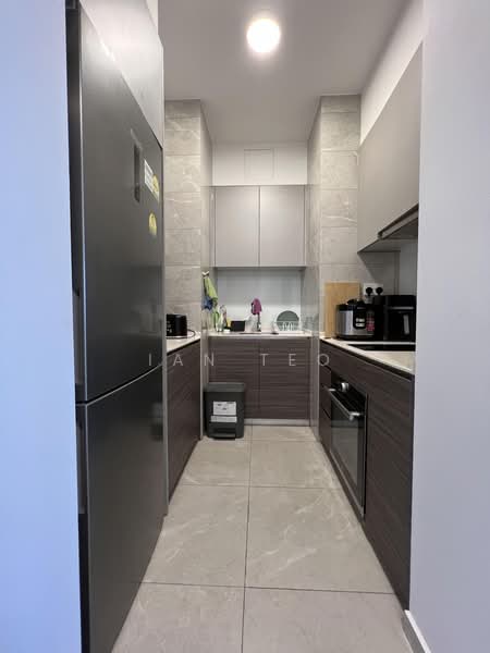 Stirling Residences, 25 Stirling Road, 2 Bedrooms, 635 sqft, Condominium For Rent, by Ian Teo, 500197538 - Kitchen - PropertyGuru.com.sg