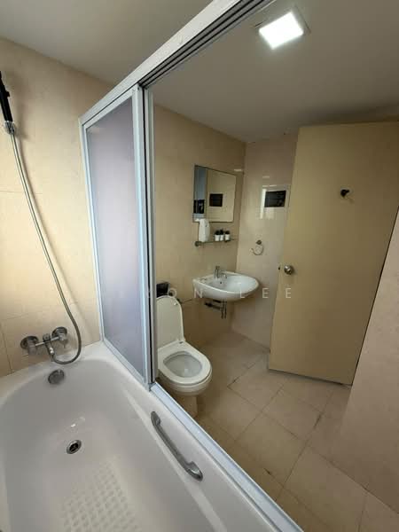 Central Green, 3 Jalan Membina, Room Rental, 185 sqft, Condominium For Rent, by Jeron Lee, 500197552 - Bathroom - PropertyGuru.com.sg