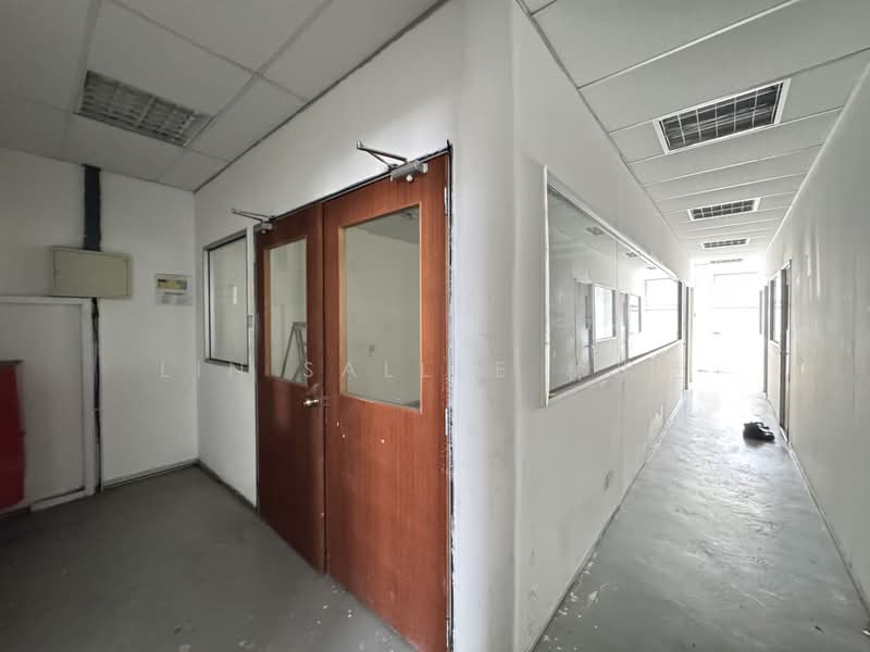 West Point Bizhub, 188 Tuas South Avenue 2, 7,836 sqft, Factory / Workshop (B2) For Sale, by Lin Sallee 林玥廷, 500197553 - Corridor - CommercialGuru.com.sg
