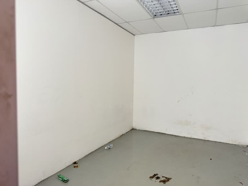 West Point Bizhub, 188 Tuas South Avenue 2, 7,836 sqft, Factory / Workshop (B2) For Sale, by Lin Sallee 林玥廷, 500197553 - Interior - CommercialGuru.com.sg