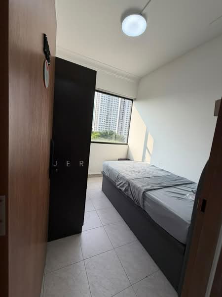 Central Green, 3 Jalan Membina, Room Rental, 145 sqft, Condominium For Rent, by Jeron Lee, 500197559 - Bedroom - PropertyGuru.com.sg