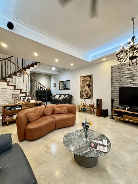 Eminence Landed - Holland Grove road/Mount Sinai/Holland Road, Holland Grove/Holland Road/Mount Sinai, 3 Bedrooms, 2,740 sqft, Terraced House For Sale, by Christine Yap, 500197569 - PropertyGuru.com.sg