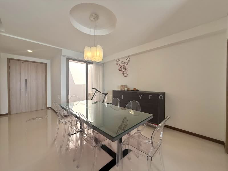 Waterfront Gold, 754 Bedok Reservoir Road, 4 Bedrooms, 2,153 sqft, Condominium For Sale, by Kenneth Yeo, 500197580 - Dining Room - PropertyGuru.com.sg