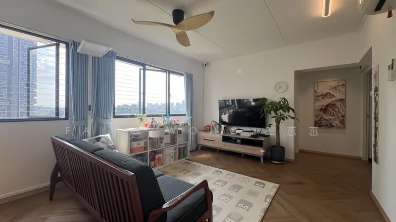 60 Strathmore Avenue, 60 Strathmore Avenue, 3 Bedrooms, 915 sqft, HDB Flat For Sale, by Faith Wong 王蕙蕙, 500197584 - Living Room - PropertyGuru.com.sg