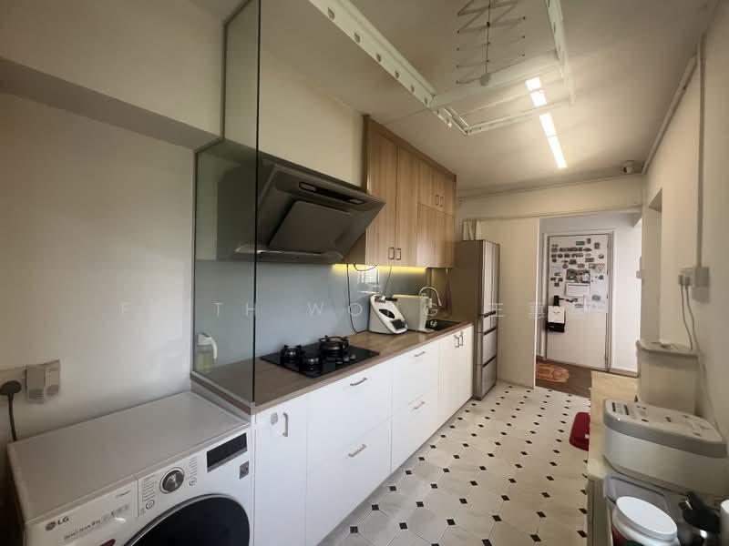 60 Strathmore Avenue, 60 Strathmore Avenue, 3 Bedrooms, 915 sqft, HDB Flat For Sale, by Faith Wong 王蕙蕙, 500197584 - Kitchen - PropertyGuru.com.sg