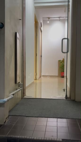 Textile Centre, 200 Jalan Sultan, 400 sqft, Office For Rent, by Jeff Hong, 500197585 - Entrance - CommercialGuru.com.sg