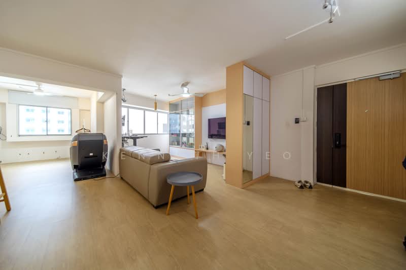 109A Edgedale Plains, 109A Edgedale Plains, 3 Bedrooms, 1,184 sqft, HDB Flat For Sale, by Kenneth Yeo, 500197595 - Living Room - PropertyGuru.com.sg