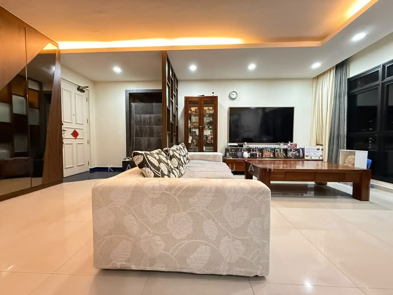 155 Rivervale Crescent, 155 Rivervale Crescent, 3 Bedrooms, 1,184 sqft, HDB Flat For Sale, by Kavin Kuah, 500197600 - Living Room - PropertyGuru.com.sg