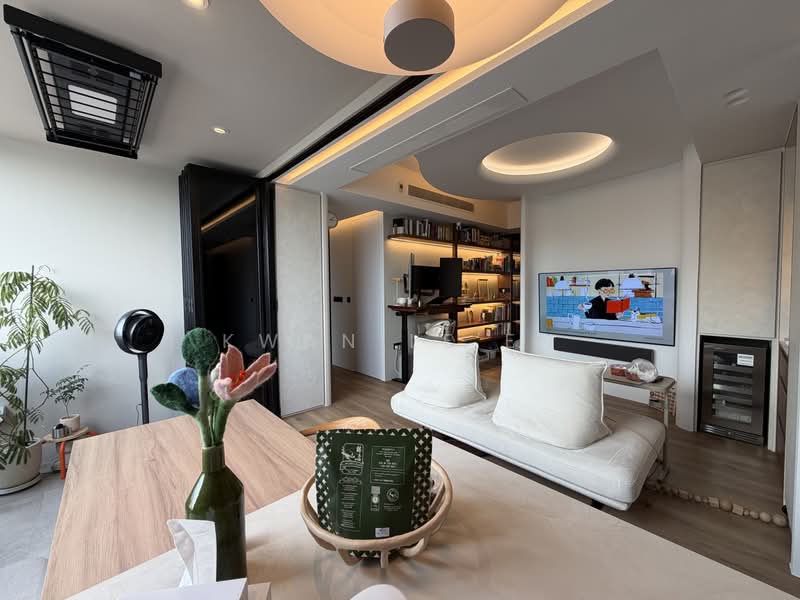 The Iveria, 2 Kim Yam Road, 3 Bedrooms, 947 sqft, Condominium For Sale, by Kwan Le'En, 500197614 - Living Room - PropertyGuru.com.sg