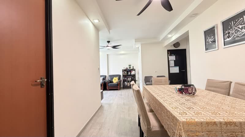 512A Yishun Street 51, 512A Yishun Street 51, 3 Bedrooms, 1,001 sqft, HDB Flat For Sale, by Nur Fudge, 500197617 - Dining Room - PropertyGuru.com.sg