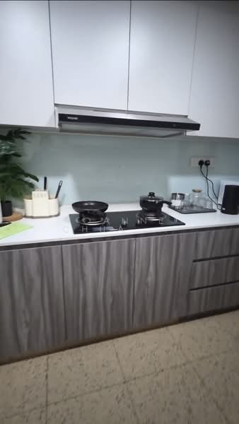 Blue Horizon, 21 West Coast Crescent, Room Rental, 100 sqft, Condominium For Rent, by Joanne Chua 蔡蕙励, 500197619 - Kitchen - PropertyGuru.com.sg
