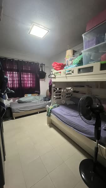 607 Ang Mo Kio Avenue 4, 607 Ang Mo Kio Avenue 4, 2 Bedrooms, 721 sqft, HDB Flat For Rent, by Jeff Hong, 500197621 - Bedroom - PropertyGuru.com.sg