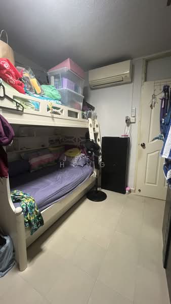 607 Ang Mo Kio Avenue 4, 607 Ang Mo Kio Avenue 4, 2 Bedrooms, 721 sqft, HDB Flat For Rent, by Jeff Hong, 500197621 - Bedroom - PropertyGuru.com.sg
