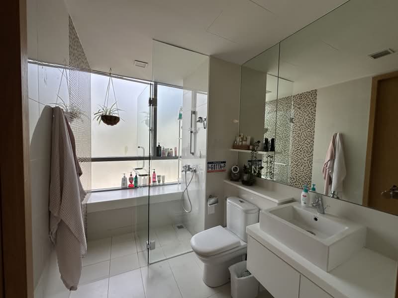 Elliot at the East Coast, 1 Elliot Road, 4 Bedrooms, 1,755 sqft, Condominium For Rent, by Sophia Ong, 500197624 - Bathroom - PropertyGuru.com.sg