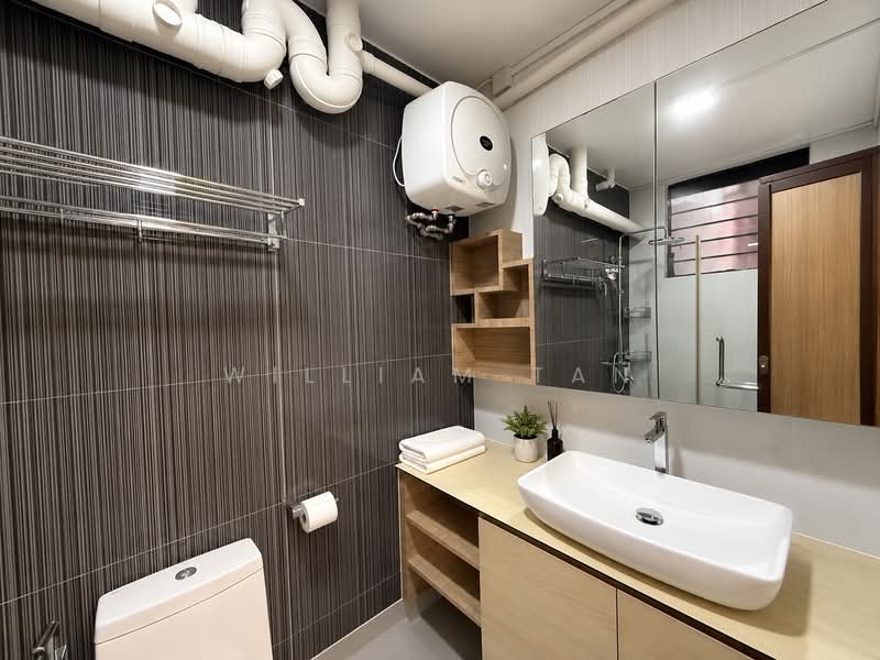 38 Cambridge Road, 38 Cambridge Road, 3 Bedrooms, 1,087 sqft, HDB Flat For Sale, by William Tan, 500197634 - Bathroom - PropertyGuru.com.sg