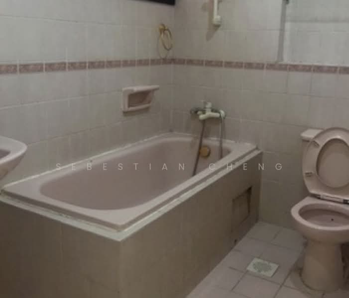 Grande Vista, 12 Cactus Drive, 3 Bedrooms, 1,668 sqft, Condominium For Rent, by Sebestian Cheng, 500197636 - Bathroom - PropertyGuru.com.sg