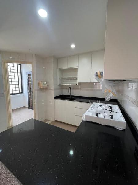 Grande Vista, 12 Cactus Drive, Seletar / Yio Chu Kang, 3 Bedrooms, 1,668 sqft, Condominium For Rent, by Sebestian Cheng, 500197636 - Kitchen - PropertyGuru.com.sg