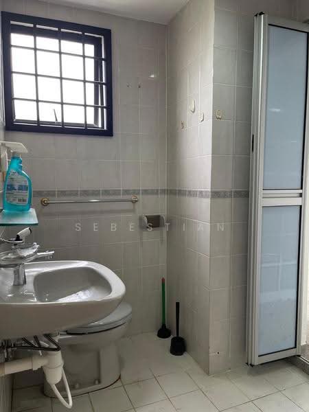Grande Vista, 12 Cactus Drive, Seletar / Yio Chu Kang, 3 Bedrooms, 1,668 sqft, Condominium For Rent, by Sebestian Cheng, 500197636 - Bathroom - PropertyGuru.com.sg