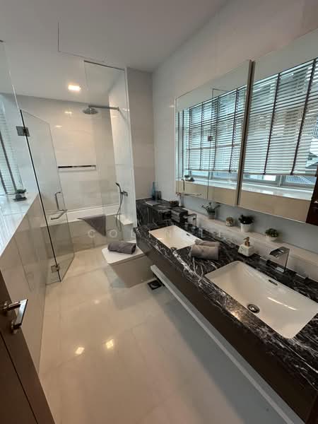 Residences @ Emerald Hill, 119 Emerald Hill Road, 4 Bedrooms, 1,851 sqft, Condominium For Sale, by Colin Li, 500197637 - Bathroom - PropertyGuru.com.sg