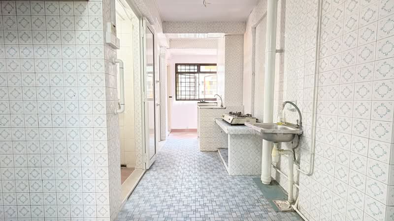 1 Beach Road, 1 Beach Road, 3 Bedrooms, 731 sqft, HDB Flat For Sale, by Jason Tan (陈春億), 500197648 - Kitchen - PropertyGuru.com.sg