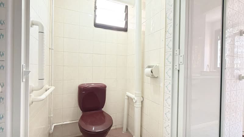 1 Beach Road, 1 Beach Road, 3 Bedrooms, 731 sqft, HDB Flat For Sale, by Jason Tan (陈春億), 500197648 - Bathroom - PropertyGuru.com.sg
