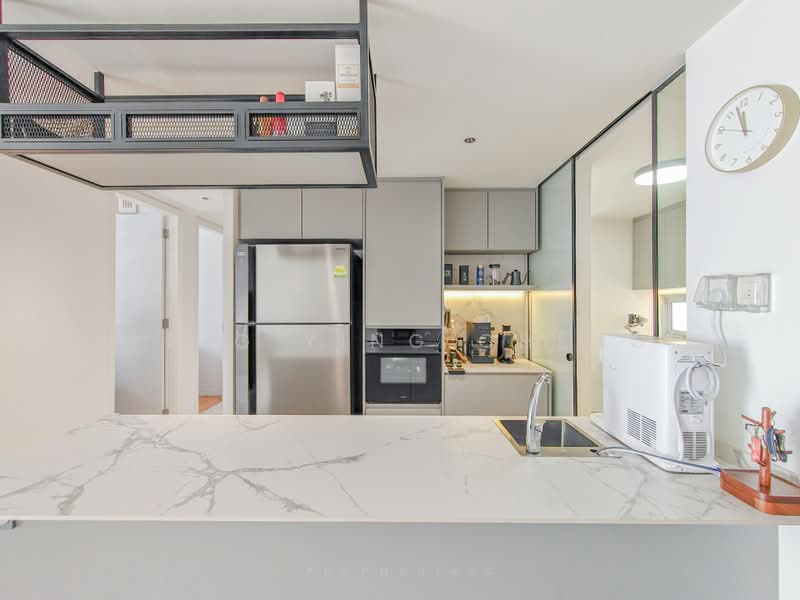The Centris, 81 Jurong West Central 3, 3 Bedrooms, 1,238 sqft, Condominium For Sale, by Ying Ying Cheng, 500197652 - Kitchen - PropertyGuru.com.sg