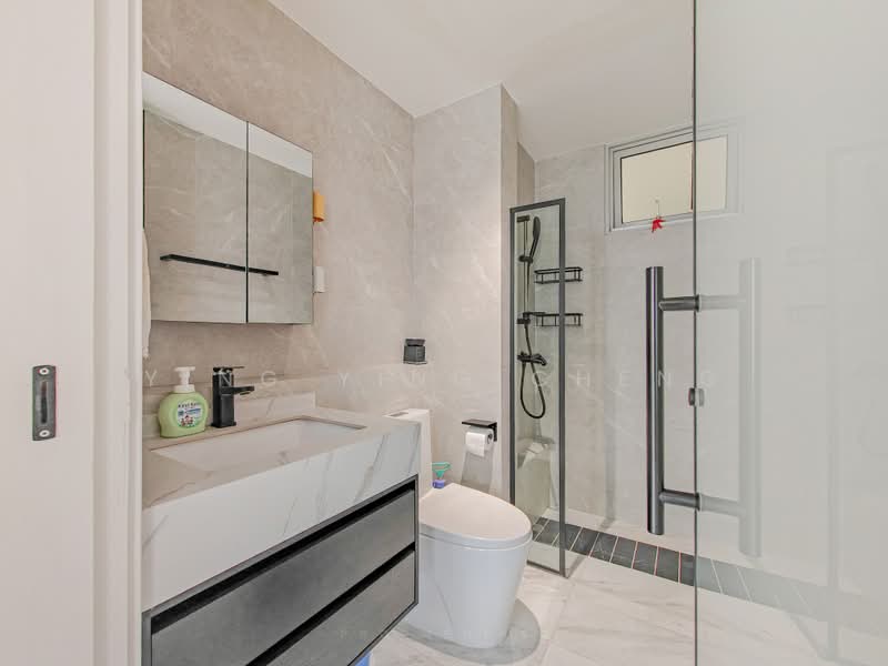 The Centris, 81 Jurong West Central 3, 3 Bedrooms, 1,238 sqft, Condominium For Sale, by Ying Ying Cheng, 500197652 - Common Bathroom - PropertyGuru.com.sg