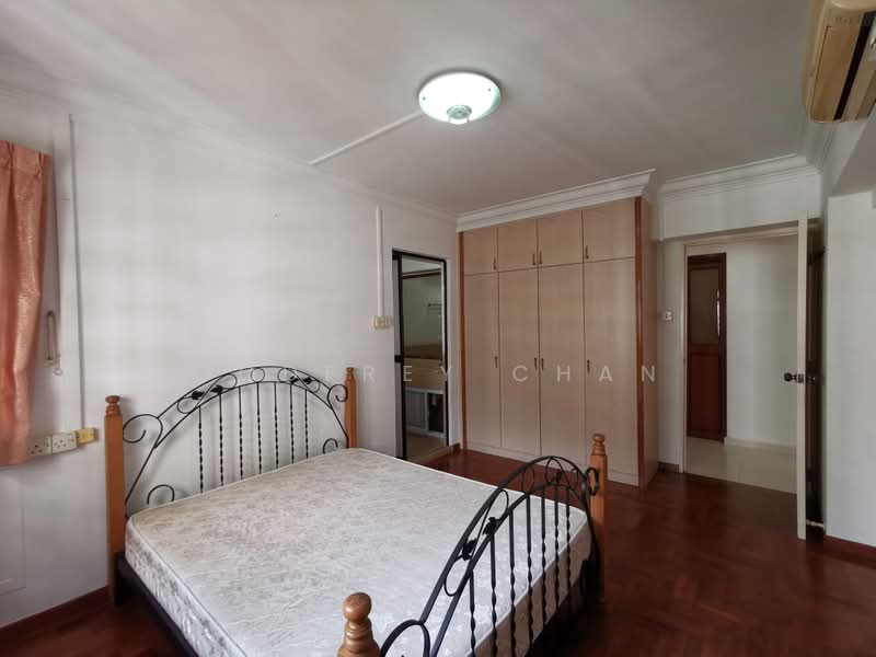 415 Sembawang Drive, 415 Sembawang Drive, 4 Bedrooms, 1,399 sqft, HDB Flat For Sale, by Godfrey Chan, 500197655 - Bedroom - PropertyGuru.com.sg