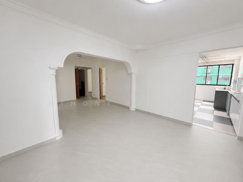 823 Jurong West Street 81, 823 Jurong West Street 81, 4 Bedrooms, 1,301 sqft, HDB Flat For Sale, by Anthony Sentosa, 500197664 - Living Room - PropertyGuru.com.sg