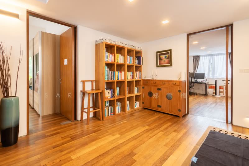 🌳 Tranquil Hillcrest Semi-Detached Move-in Ready, , 6 Bedrooms, 4,500 sqft, Semi-Detached House For Sale, by Sarah X. (郑雪梅), 500197665 - Study - PropertyGuru.com.sg