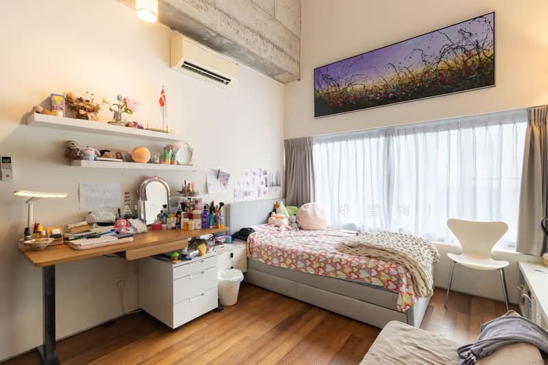 🌳 Tranquil Hillcrest Semi-Detached Move-in Ready, , 6 Bedrooms, 4,500 sqft, Semi-Detached House For Sale, by Sarah X. (郑雪梅), 500197665 - Bedroom - PropertyGuru.com.sg