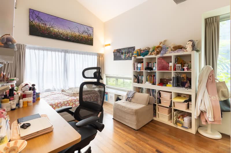 🌳 Tranquil Hillcrest Semi-Detached Move-in Ready, , 6 Bedrooms, 4,500 sqft, Semi-Detached House For Sale, by Sarah X. (郑雪梅), 500197665 - Bedroom - PropertyGuru.com.sg