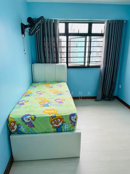546A Segar Road, 546A Segar Road, Room Rental, 90 sqft, HDB Flat For Rent, by Marwana Binte Suleiman, 500197668 - Bedroom - PropertyGuru.com.sg