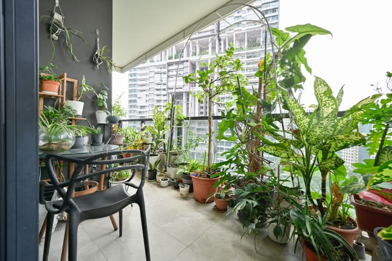Artra, 12 Alexandra View, 3 Bedrooms, 1,119 sqft, Condominium For Sale, by Nickson Guay, 500197676 - Balcony - PropertyGuru.com.sg