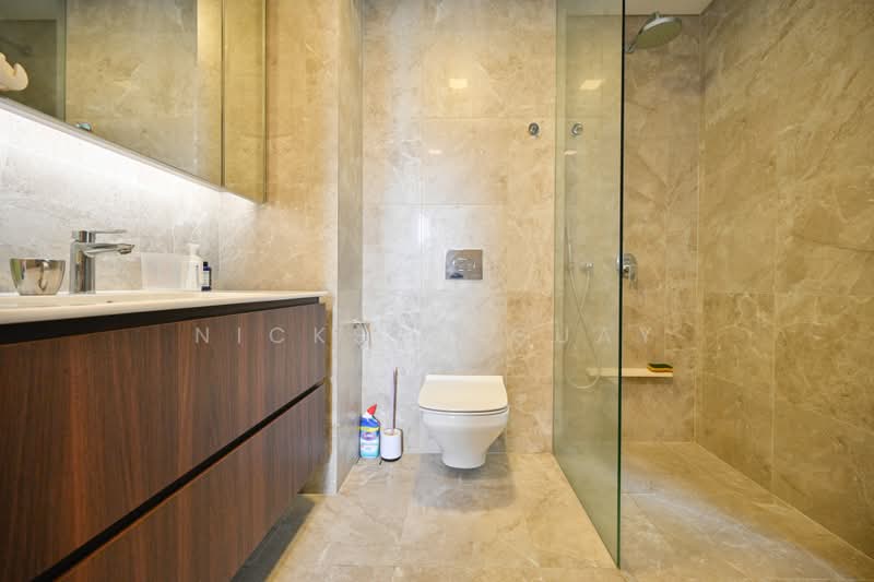 Artra, 12 Alexandra View, 3 Bedrooms, 1,119 sqft, Condominium For Sale, by Nickson Guay, 500197676 - Bathroom - PropertyGuru.com.sg