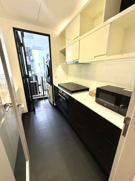 Village @ Pasir Panjang, 463 Pasir Panjang Road, Room Rental, 100 sqft, Condominium For Rent, by Sean Ong, 500197683 - Kitchen - PropertyGuru.com.sg