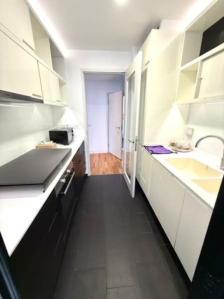 Village @ Pasir Panjang, 463 Pasir Panjang Road, Room Rental, 100 sqft, Condominium For Rent, by Sean Ong, 500197683 - Kitchen - PropertyGuru.com.sg